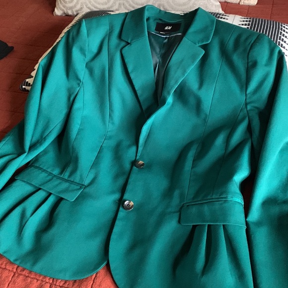 H&M Jackets & Blazers - H&M hunter green fitted blazer size 16